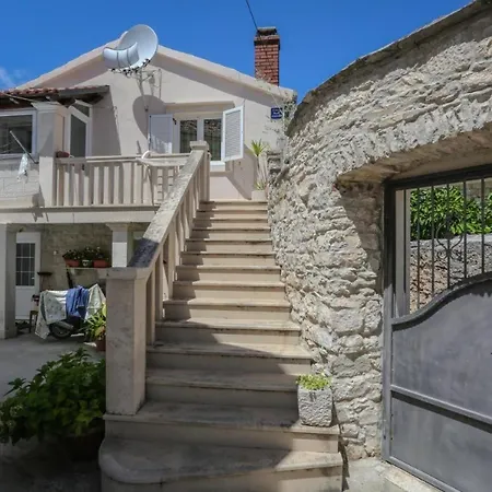 Apartman Tonka *